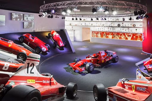 Pack Test drive Ferrari Roma + Simulatore F1 + Musei - immagine 24